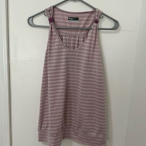 LIJA TENNIS TOP SIZE LARGE - Picture 1 of 8